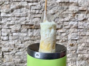 Praktis! Bikin Telur Gulung dan Sostel Pakai Egg Roll Maker Rp 99.000