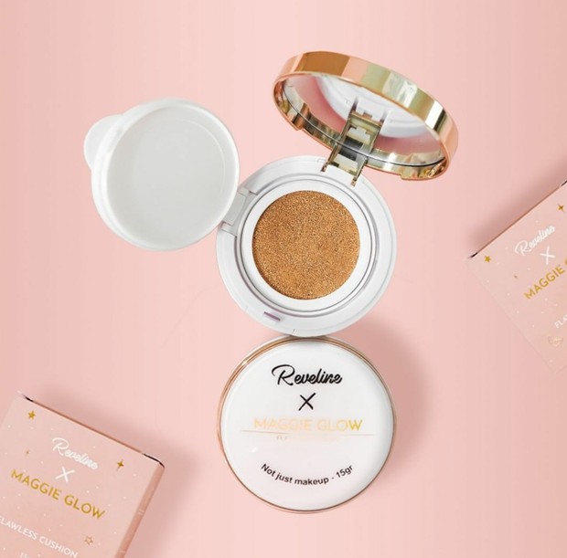 Deskripsi produk Reveline x Maggie Glow