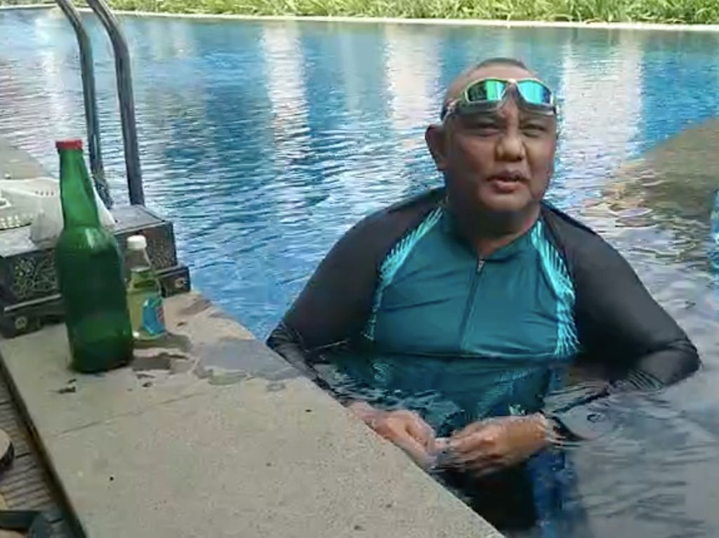 Gubernur Gorontalo Rusli Habibie dan Istri Positif Corona Gubernur Gorontalo Rusli Habibie dan Istri Positif Corona
