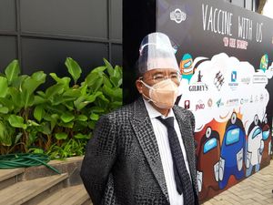 Saat Hotman Paris Jadi Korban Hoax Isu Jokowi Ancam Cendana-Cikeas Saat Hotman Paris Jadi Korban Hoax Isu Jokowi Ancam Cendana-Cikeas