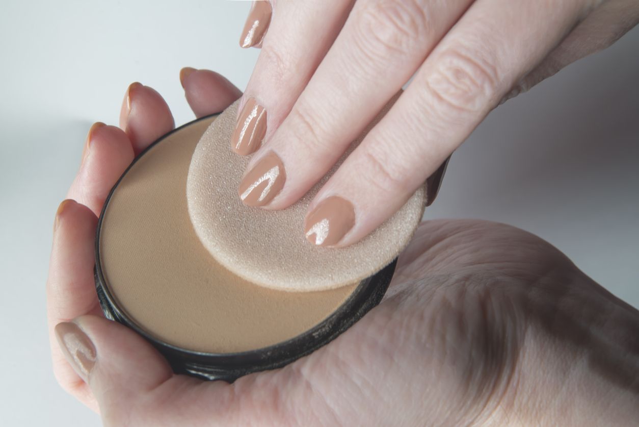 Pressed Face Powder and Puff