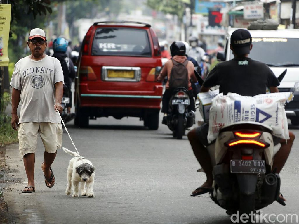Intip Warga Bekasi yang Masih Ogah Pakai Masker Intip Warga Bekasi yang Masih Ogah Pakai Masker