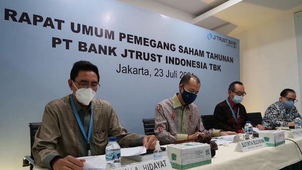 J Trust Bank Perkuat Permodalan