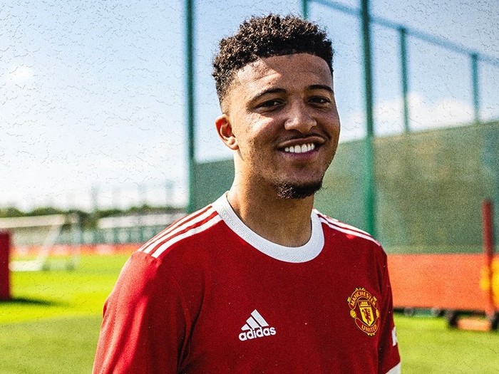 Jadon Sancho resmi menjadi pemain MU.