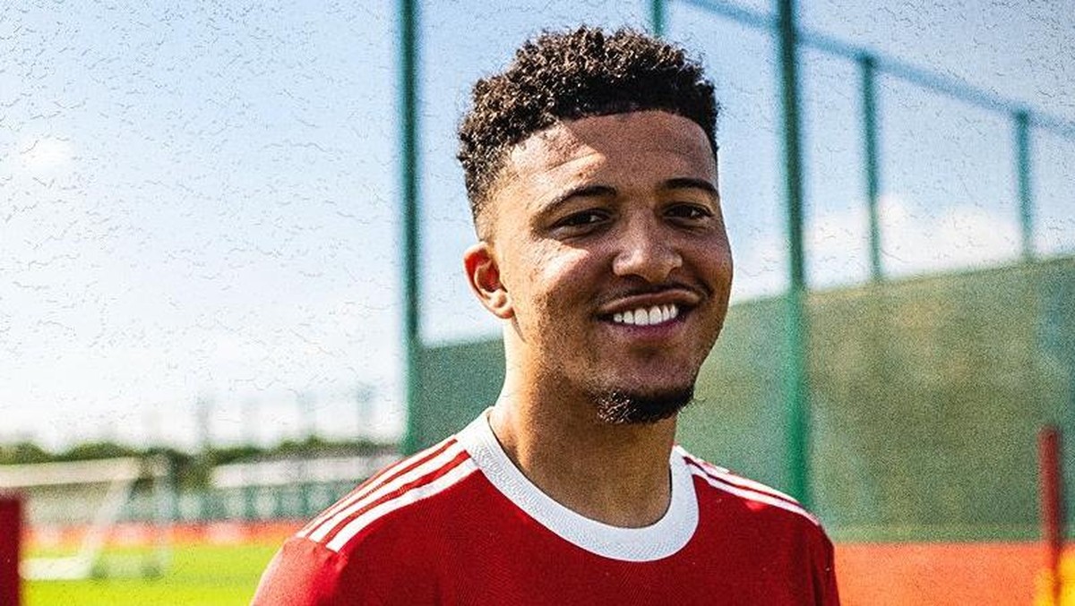 Jadon Sancho, Nomor 25 di MU, dan Kisah Ivan Zamorano. Foto: Twitter @manutd