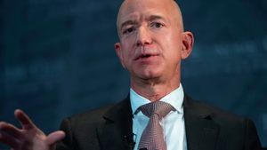 Transformasi Jeff Bezos yang Dituding Operasi Plastik