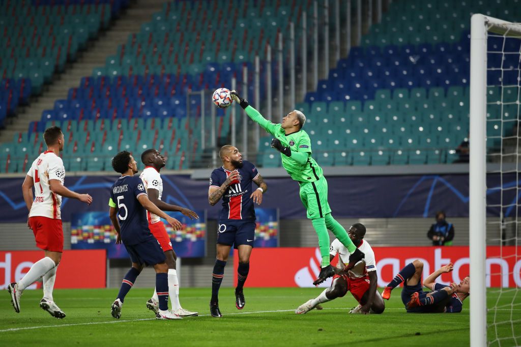 LEIPZIG, GERMANY - NOVEMBER 04: Keylor Navas of Paris Saint-Germain looks on prior to the UEFA Champions League Group H stage match between RB Leipzig and Paris Saint-Germain at Red Bull Arena on November 04, 2020 in Leipzig, Germany. (Photo by Maja Hitij/Getty Images)