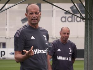 Video Juventus Kembali Latihan di Bawah Komando Allegri