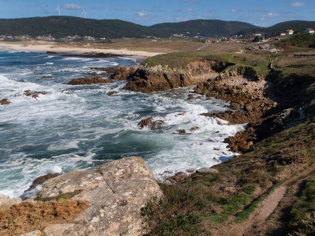 Pantai Kematian yang Indah di Spanyol Pantai Kematian yang Indah di Spanyol