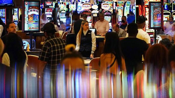 Ramai Seruan Vaksinasi Gegara Corona AS Melonjak