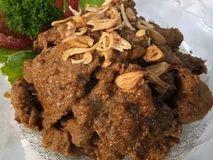 10 Resep Lauk Kering yang Gurih Pedas, Cocok Buat Sahur