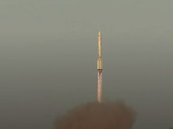 Rusia Akhirnya Kirim Nauka ke Luar Angkasa Usai Tertunda 14 Tahun