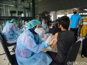 Anies: DKI Sudah Vaksin 7,1 Juta, Jangkauan Diperluas