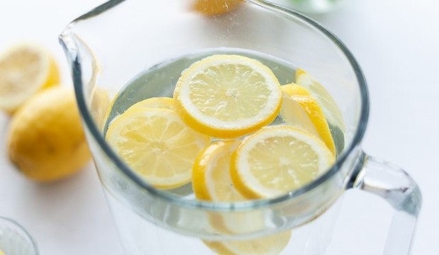 Kandungan vitamin C dalam lemon mampu mengatasi berbagai masalah kulit menggelap/Pexels.com/ Julia Zolotova