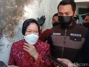 Blusukan ke Tuban, Risma Marah Temukan Bansos Sembako Hanya Dibagikan 2 Bulan Blusukan ke Tuban, Risma Marah Temukan Bansos Sembako Hanya Dibagikan 2 Bulan