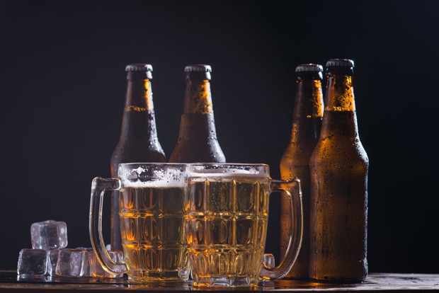 minum minuman beralkohol dapat menjadi penyebab pelupa semakin parah