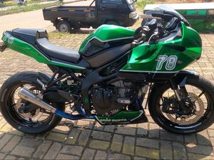 Menolak Takdir, Kawasaki Ninja ZX-25R Ini Dimodifikasi Jadi Motor Cafe Racer Menolak Takdir, Kawasaki Ninja ZX-25R Ini Dimodifikasi Jadi Motor Cafe Racer