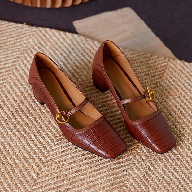 Pump Heels Sepatu Kantor Perempuan/Pinterest/-CHIKO- Sepatu Pump Heels