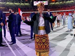 Sosok Rio Waida, Atlet Surfing yang Berbaju Adat Bali di Pembukaan Olimpiade
