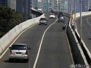 Konvoi Pemotor Keroyok Pemobil di JLNT Casablanca Kini Diburu Polisi Konvoi Pemotor Keroyok Pemobil di JLNT Casablanca Kini Diburu Polisi