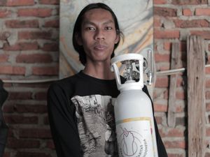 Kelompok ini Meminjamkan Tabung Oksigen Gratis untuk yang Isoman