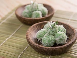 Mirip Klepon, Ini Onde-onde yang Wajib Ada Saat Syukuran Bugis-Makassar Mirip Klepon, Ini Onde-onde yang Wajib Ada Saat Syukuran Bugis-Makassar