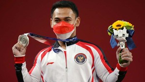 Keren! Eko Yuli Persembahkan Medali Perak untuk Indonesia