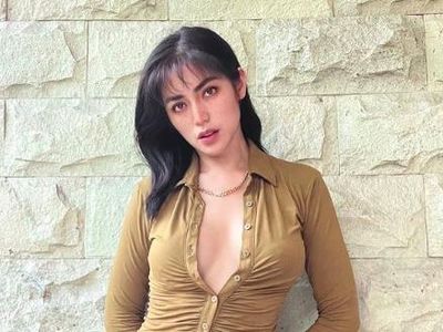 Selain Buka Kancing Baju, 7 Potret Jessica Iskandar Ini Nggak Kalah Seksi