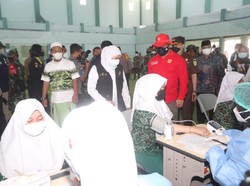 Tekan COVID-19, 2 Ribu Santri Ponpes Bumi Shalawat Sidoarjo Divaksinasi