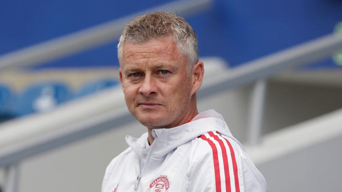Manajer Man United Ole Gunnar Solskjaer membalas kritik terkait tingkah Cristiano Ronaldo di pinggir lapangan. (Foto: Getty Images/Henry Browne)