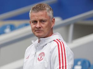 Solskjaer Balas Kritik Ferdinand soal Tingkah Ronaldo