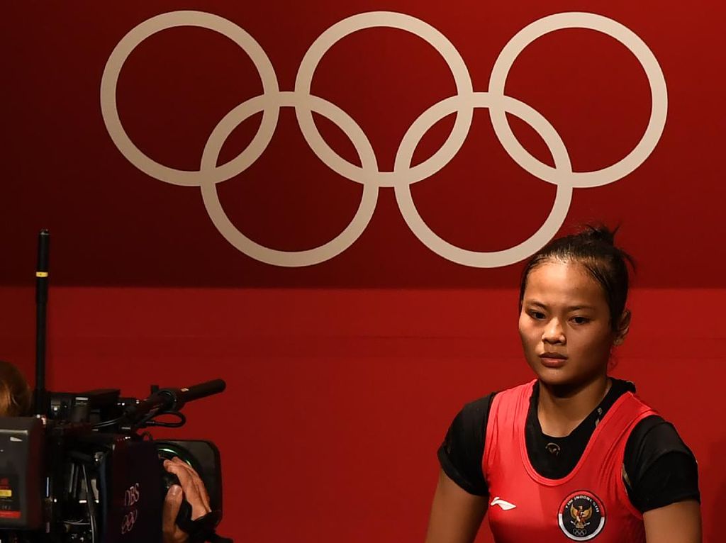 Olimpiade Tokyo: Puan Bangga Medali Pertama Indonesia dari Atlet Perempuan