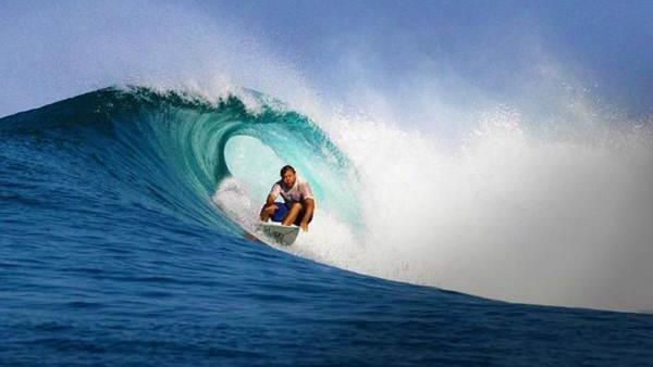 10 Pantai yang Jadi Surga Pecinta Surfing Ini Ada di Indonesia Lho