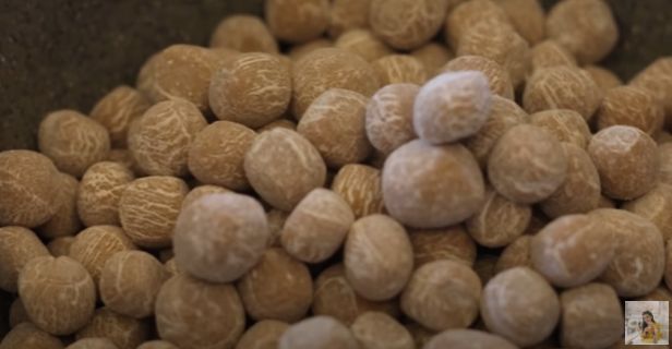 Adonan Boba yang sudah siap dimasak / foto: youtube.com/Devina Hermawan