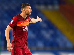 Dzeko Capek Terus Digosipkan Akan Tinggalkan Roma