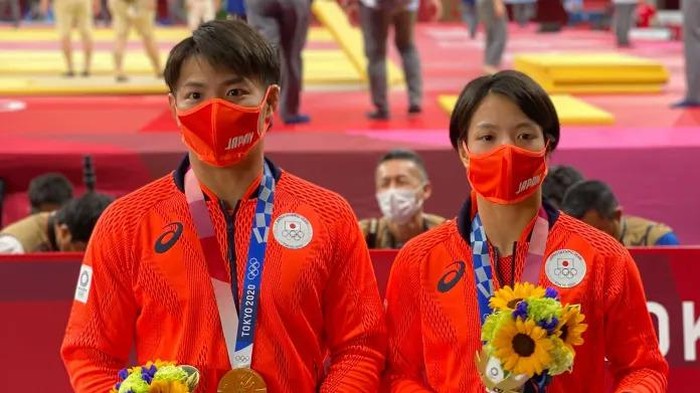 Dua pejudo kakak-adik asal Jepang, Hifumi Abe dan Uta Abe. (Foto: dok. Olimpiade 2020)
