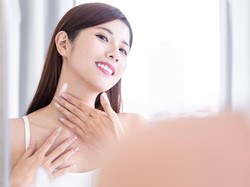 6 Body Serum Mencerahkan yang Wanginya Segar, Cocok Dipakai Saat Cuaca Panas