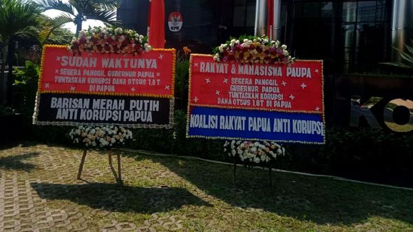 Karangan Bunga untuk Dukung KPK