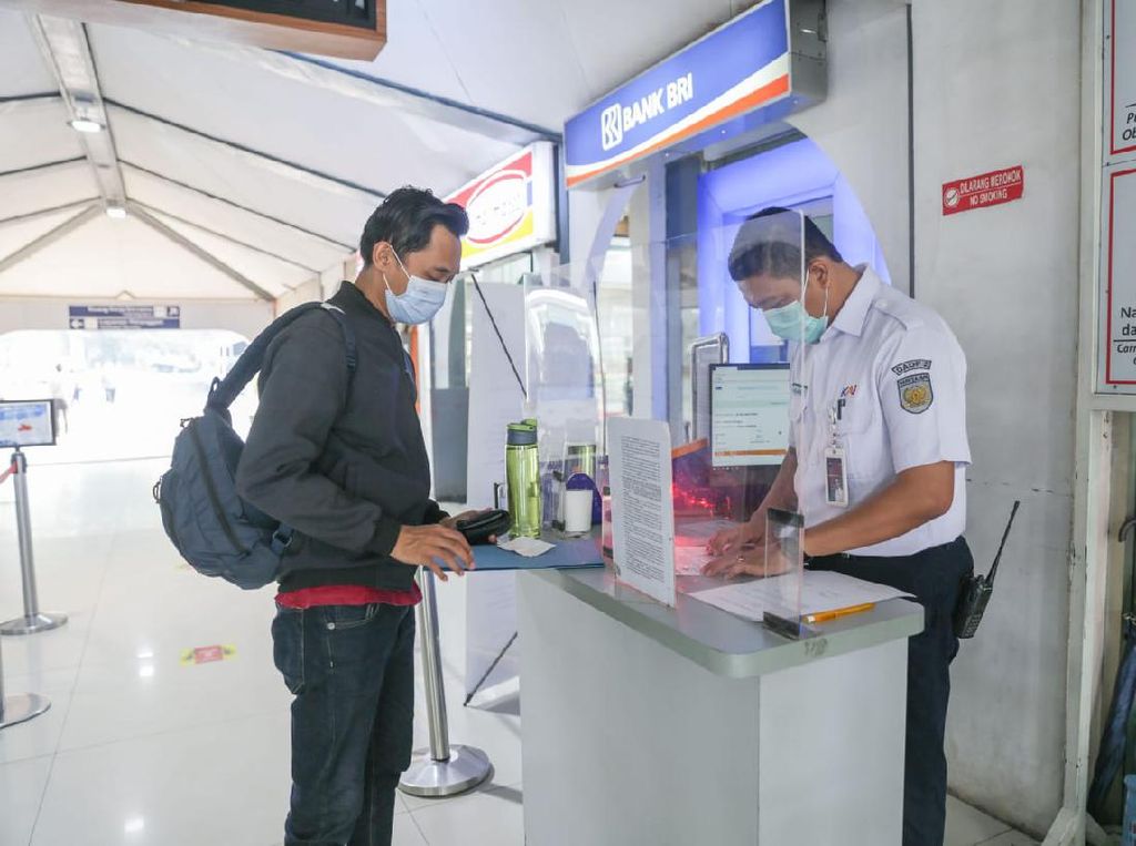 Syarat Naik KA Jarak Jauh Terbaru: Tak Wajib STRP, Harus Sudah Vaksin Syarat Naik KA Jarak Jauh Terbaru: Tak Wajib STRP, Harus Sudah Vaksin