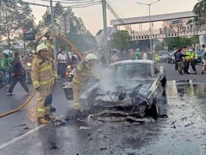 Data-Fakta Mustang GT500, Mobil Klasik Amerika Serikat yang Terbakar di Pondok Indah Data-Fakta Mustang GT500, Mobil Klasik Amerika Serikat yang Terbakar di Pondok Indah