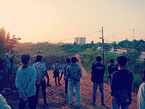 Kala Polisi Ajak Pendemo Safari ke Kuburan Jenazah COVID Kala Polisi Ajak Pendemo Safari ke Kuburan Jenazah COVID