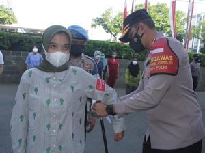 Kejar Herd Immunity, Polres Jakbar Gandeng 700 Relawan Gelar Vaksinasi