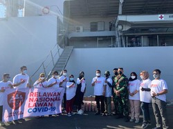 RNLC Kirim Bantuan Sekaligus Vaksin ke Warga Bawean Terdampak COVID-19