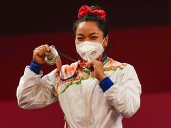 Lifter Ini Dapat Pizza Gratis Seumur Hidup Usai Raih Perak Olimpiade!