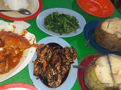 Heboh! Getok Harga Seafood Tenda di Dekat PRJ yang Disebut Kemahalan