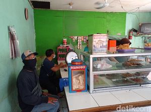 Begini Suasana Warteg di Jaksel Usai Pemerintah Batasi Waktu Makan 20 Menit