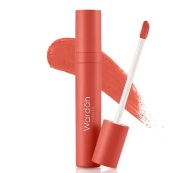 Wardah Colorfit Velvet Matte Lip Mousse #10 Lively Coral / foto: wardahbeauty.com