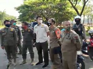 Detik-detik 9 Korban Penipuan Rekrutmen Satpol PP DKI Diamankan Detik-detik 9 Korban Penipuan Rekrutmen Satpol PP DKI Diamankan