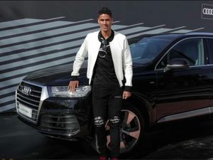 Selangkah Lagi Jadi Pemain MU, Intip Koleksi Mobil Raphael Varane Selangkah Lagi Jadi Pemain MU, Intip Koleksi Mobil Raphael Varane