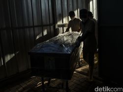 25 Jenazah Telantar di RSUP Sanglah Bali Dikremasi